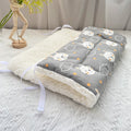 Snuggly rabbit mat - Grey background (40x60cm)